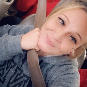 Meet your Posher, Abbie